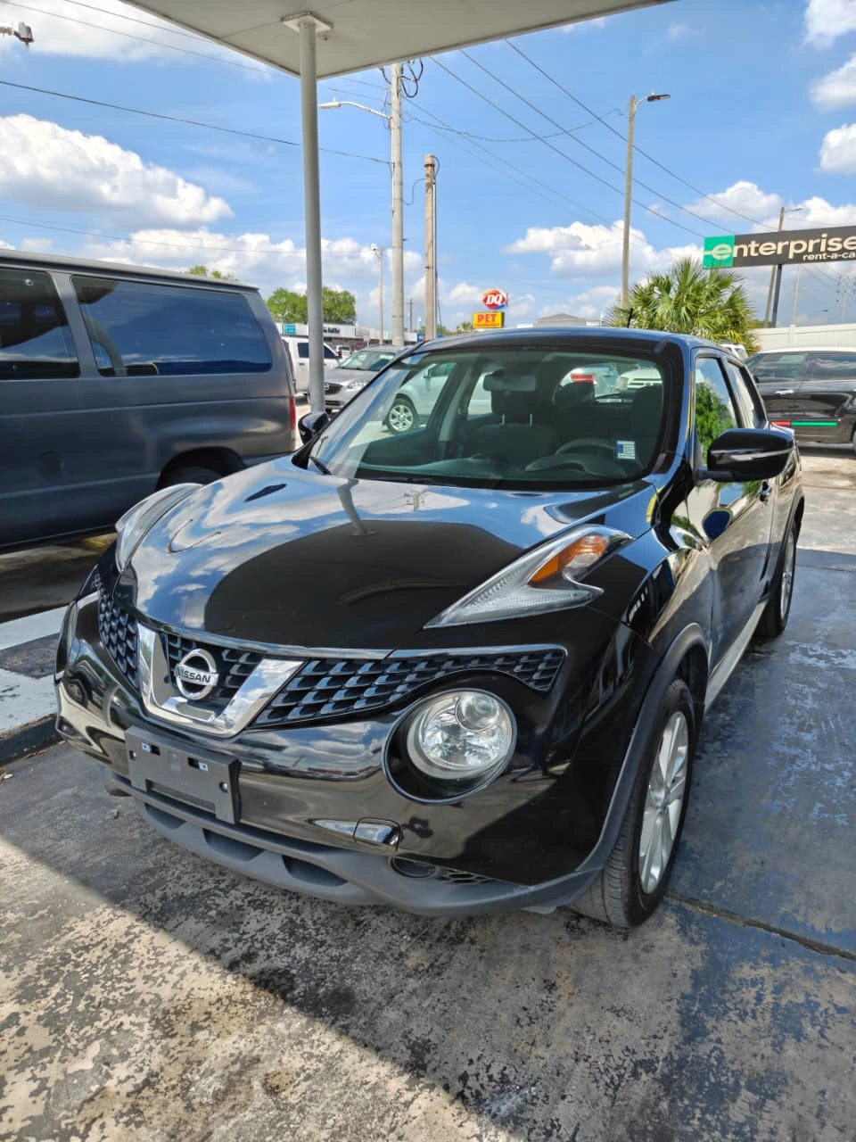 2016 Nissan Juke S FWD CVT's photo